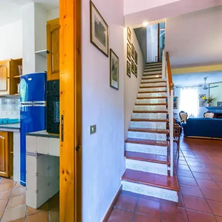Spacious In Calabria With Swimming Pool Villa
