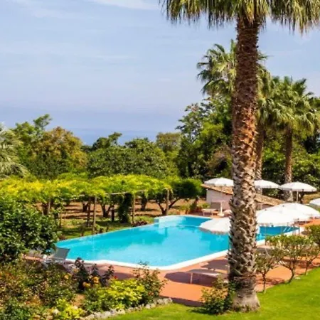 Spacious In Calabria With Swimming Pool Villa