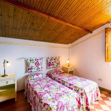 Spacious In Calabria With Swimming Pool Villa *